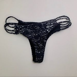 Bikini bottoms